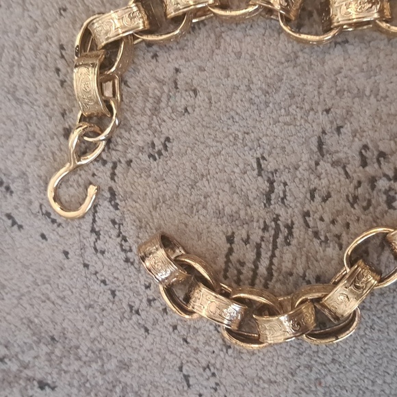 Vintage Artisan Craft Goldtone Lock And Key Necklace - Picture 7 of 8